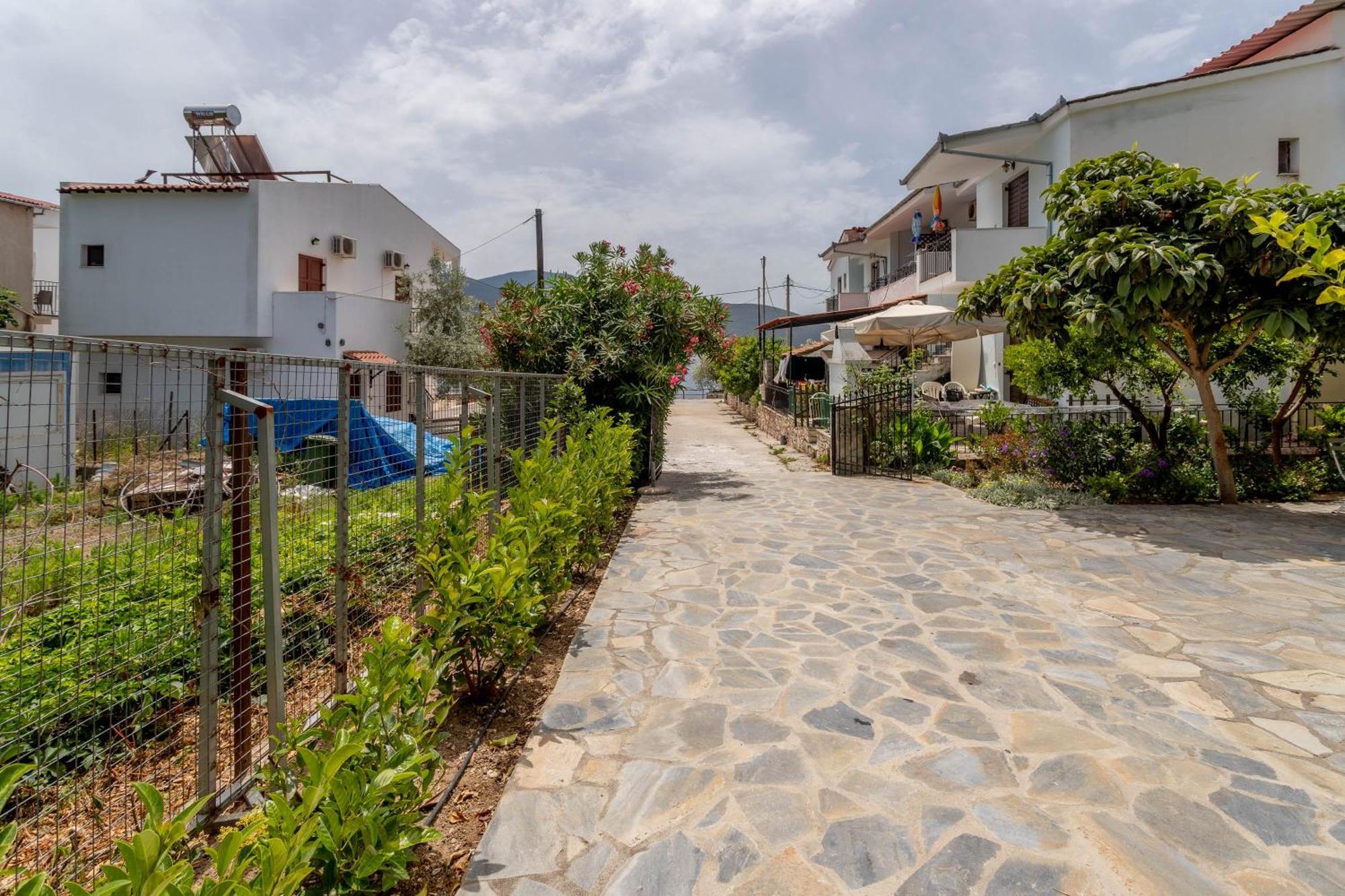 Pteleo Apartments Pteleósz Kültér fotó