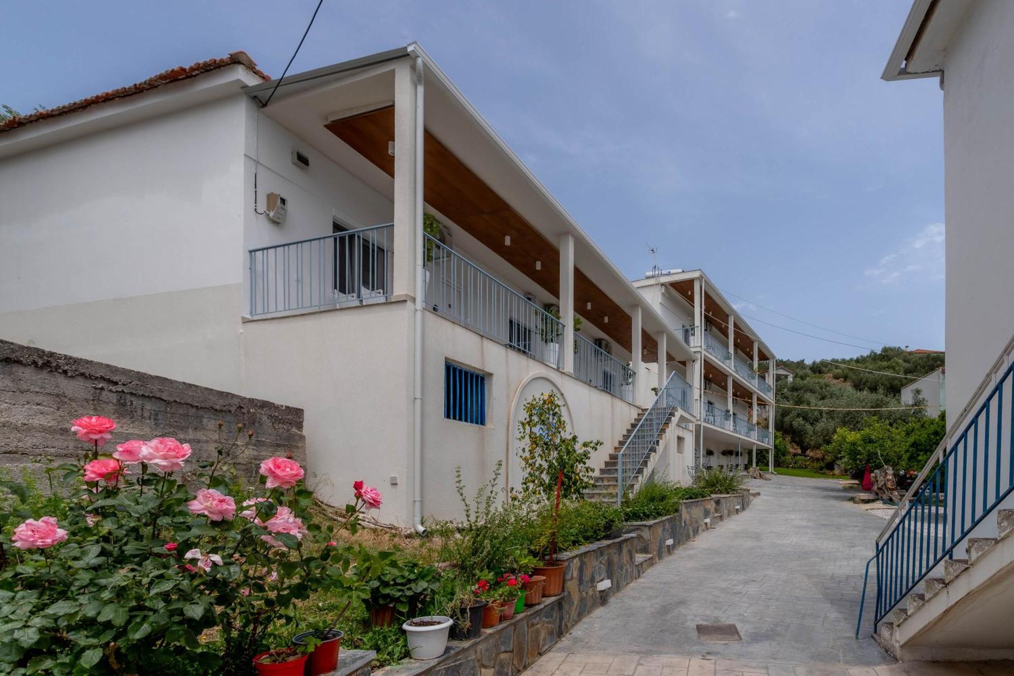 Pteleo Apartments Pteleósz Kültér fotó