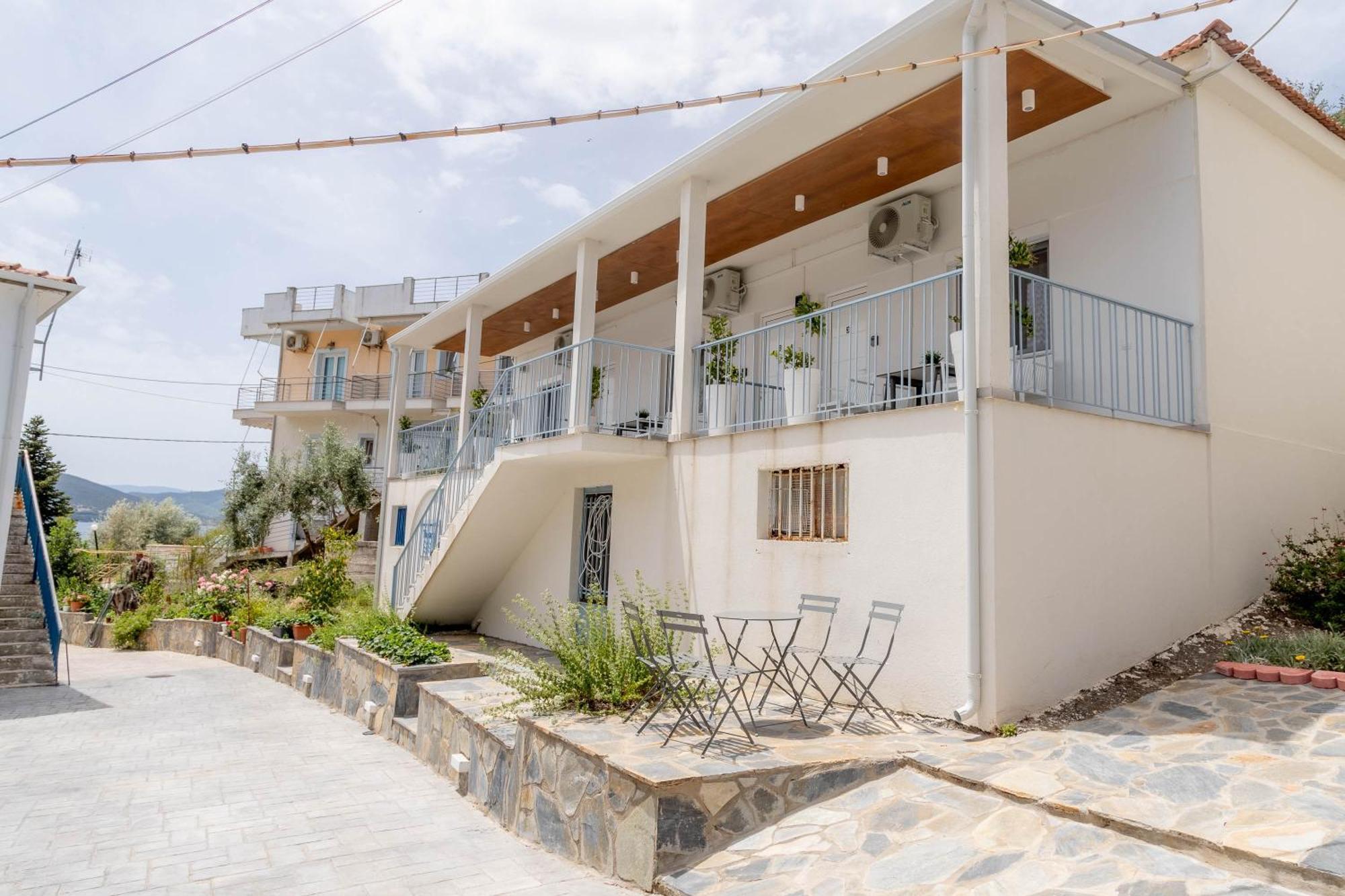 Pteleo Apartments Pteleósz Kültér fotó